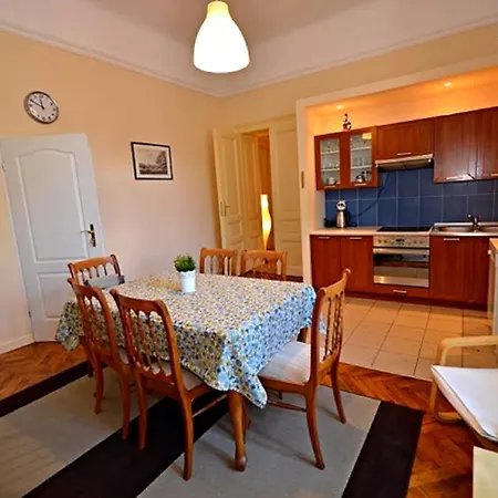 Apartament Dworski Przemysl Exterior photo